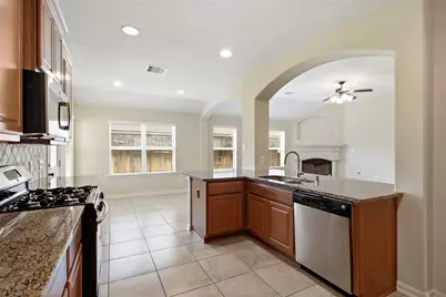 24422 Myrtle Creek Falls, Tomball, TX 77375 - Photo 14