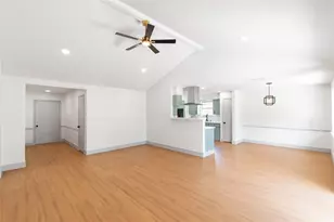 7926 Salge Dr, Houston, TX 77040 - Photo 6