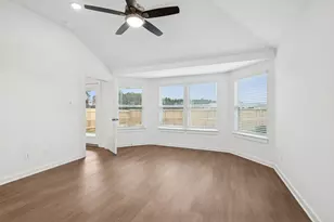 540 Flower Reed Ct, Magnolia, TX 77354 - Photo 4