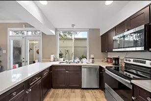 15167 Kimberley Ct, Houston, TX 77079 - Photo 2