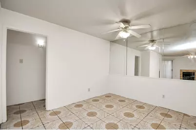 9700 Leawood Boulevard #1205, Houston, TX 77099 - Photo 10
