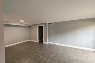 9000 Bissonnet St, Houston, TX 77074 - Photo 2
