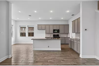 619 Wipper, New Braunfels, TX 78130 - Photo 4