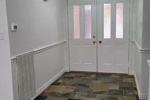 2012 E Lacey Oak Cir, The Woodlands, TX 77380 - Photo 4