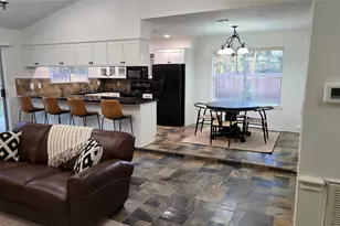 2012 E Lacey Oak Cir, The Woodlands, TX 77380 - Photo 8