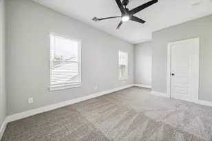 926 Granville Dr, Houston, TX 77091 - Photo 12