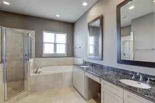 3142 Pemberton Walk, Houston, TX 77025 - Photo 10