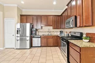 8117 E Pine Creek Bend, Cypress, TX 77433 - Photo 12