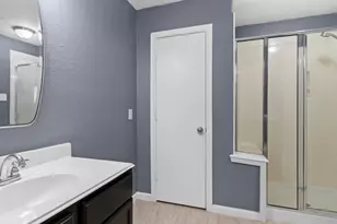 683 Fallow Ln, Alvin, TX 77511 - Photo 8