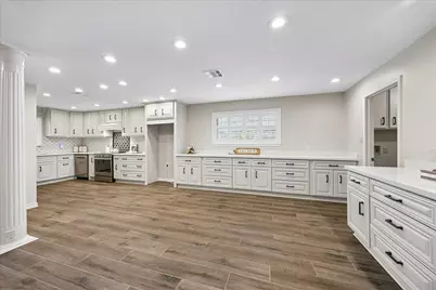 1809 Winding Creek Drive, Pearland, TX 77581 - Photo 10