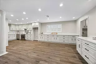1809 Winding Creek Dr, Pearland, TX 77581 - Photo 10