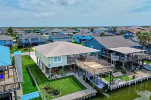 122 Four Master Road Rd, Freeport, TX 77541 - Photo 2