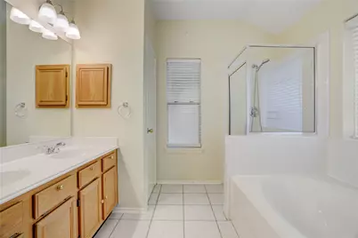2614 S Peach Hollow Circle Circle, Pearland, TX 77584 - Photo 6