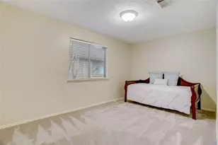 2614 S Peach Hollow Circle Circle, Pearland, TX 77584 - Photo 8