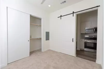 1690 North Loop #322, Houston, TX 77009 - Photo 14