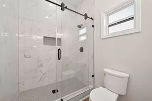 6809 Sherman St, Houston, TX 77011 - Photo 16