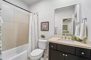 1010 W 24th St, Houston, TX 77008 - Photo 24