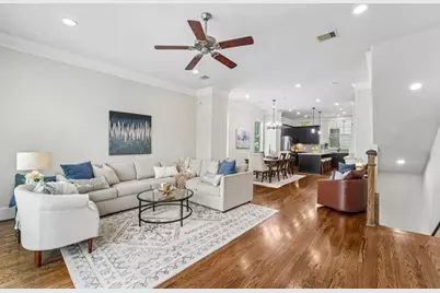 1010 W 24th Street #O, Houston, TX 77008 - Photo 1