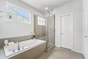 1010 W 24th St, Houston, TX 77008 - Photo 18