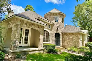 107 E Mirror Ridge Cir, The Woodlands, TX 77382 - Photo 2