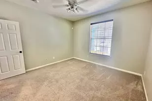 107 E Mirror Ridge Cir, The Woodlands, TX 77382 - Photo 34