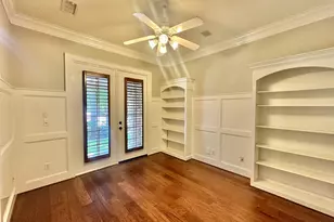 107 E Mirror Ridge Cir, The Woodlands, TX 77382 - Photo 6