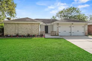5726 Yorkgate Dr, Spring, TX 77373 - Photo 2