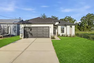 2522 16th St, Hempstead, TX 77445 - Photo 1
