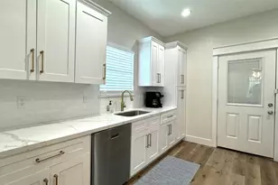 3414 Ursuline, Galveston, TX 77550 - Photo 12