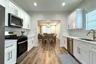 3414 Ursuline, Galveston, TX 77550 - Photo 14