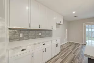 2111 Nina Lee Ln, Houston, TX 77018 - Photo 8