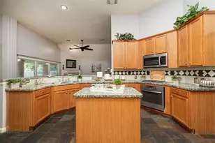 163 N Millport Cir, The Woodlands, TX 77382 - Photo 18