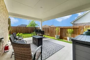 710 Hooks Trail Ln, League City, TX 77573 - Photo 4