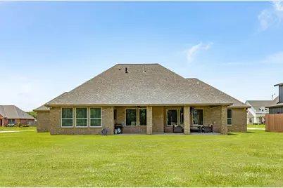 838 Oak Ridge Drive, Angleton, TX 77515 - Photo 36