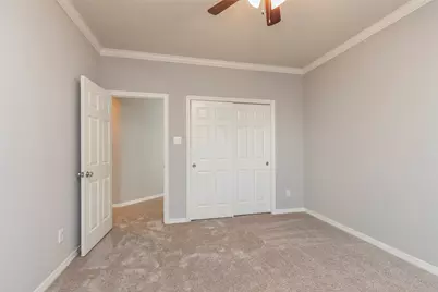 10126 Holly Chase Drive, Houston, TX 77042 - Photo 36