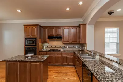 10126 Holly Chase Drive, Houston, TX 77042 - Photo 16