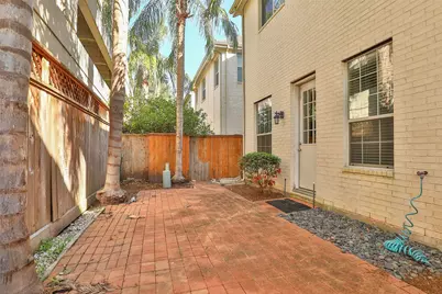 10126 Holly Chase Drive, Houston, TX 77042 - Photo 46