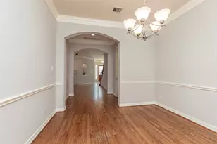 10126 Holly Chase Dr, Houston, TX 77042 - Photo 14