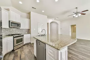 2919 Silhouette Bay Dr, Pearland, TX 77584 - Photo 12
