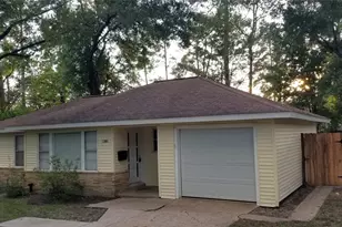 1305 Bettes St, Conroe, TX 77301 - Photo 2