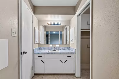 9702 Hillis Street, Houston, TX 77078 - Photo 32