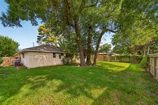 9702 Hillis St, Houston, TX 77078 - Photo 38