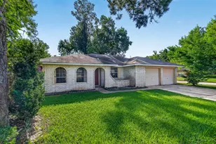 9702 Hillis St, Houston, TX 77078 - Photo 2
