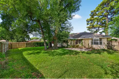 9702 Hillis Street, Houston, TX 77078 - Photo 36