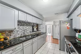 6203 Sunnygate Dr, Spring, TX 77373 - Photo 6