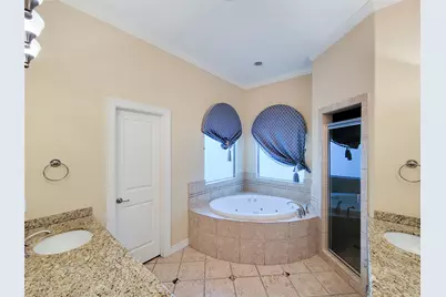 1742 Michigan Street #F, Houston, TX 77006 - Photo 24