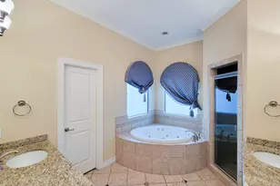 1742 Michigan St, Houston, TX 77006 - Photo 24