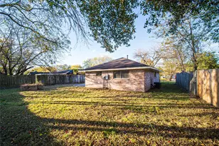 1327 Diplomat Way, Houston, TX 77088 - Photo 22