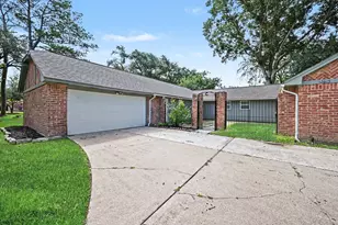12615 Amado Dr, Houston, TX 77065 - Photo 4