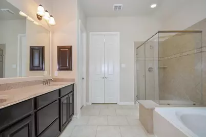 6411 Edinburgh Court, Sugar Land, TX 77479 - Photo 20